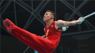 肖若腾：踏过泥泞 终见顶峰