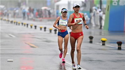 竞走老将刘虹、切阳什姐雨中谢幕 难说再见