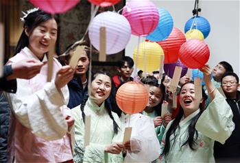 重庆首家青年人才驿站举办传统文化主题活动欢度元宵