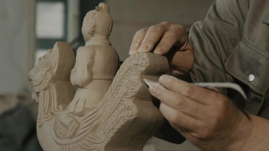 曲阜琉璃瓦：终其事，专于心