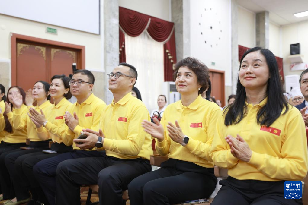 “健康快车中吉防盲合作中心”在奥什成立-新华网