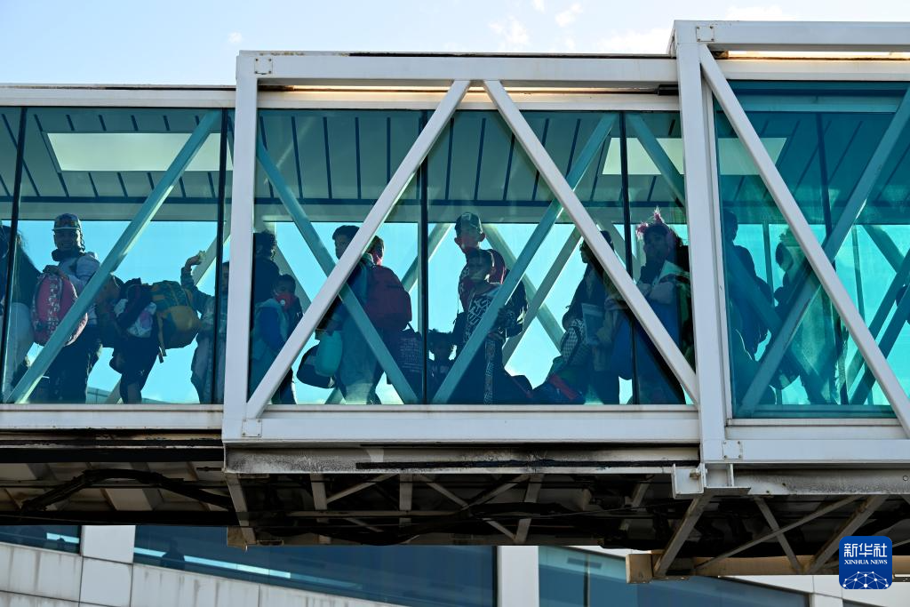 委内瑞拉恢复接收遣返移民航班