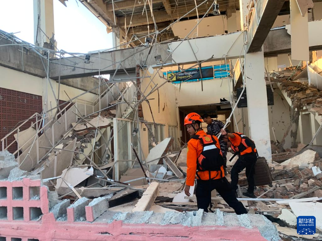 印尼7.7级地震已致2人死亡